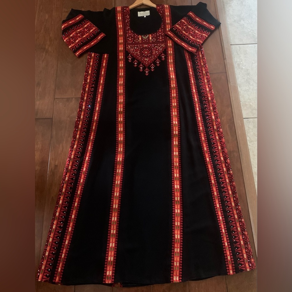 Palestinian Jordanian Thobe